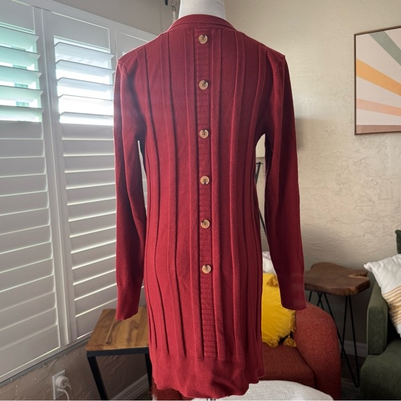 Cable & Gauge burnt orange cardigan with button detail - Picture 5 of 8